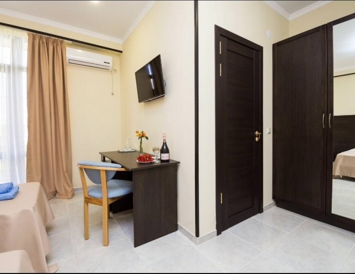 2-местный номер стандарт с 2 односпальными кроватями - Отель «BMG Hotel» Сухум