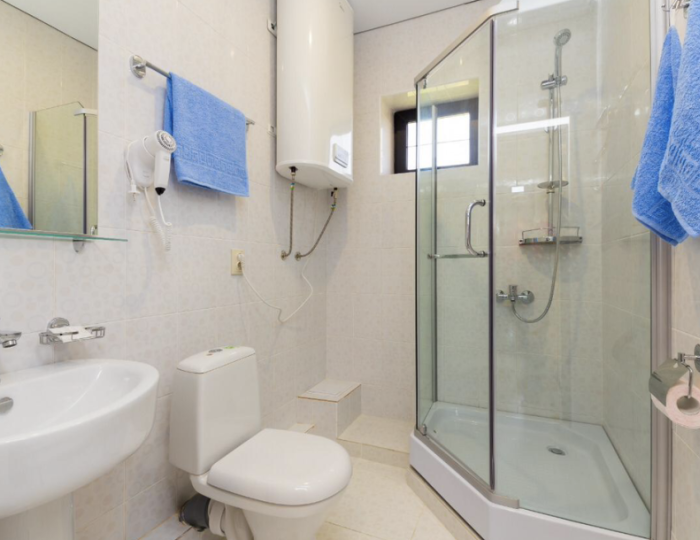 Номер семейный с балконом - Отель «BMG Hotel» Сухум